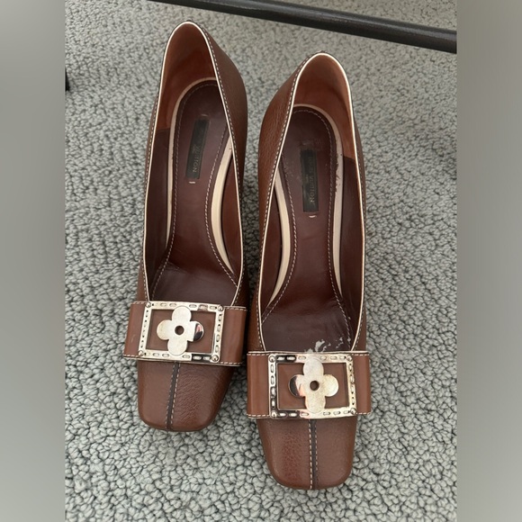 Louis Vuitton Heels - Picture 1 of 3